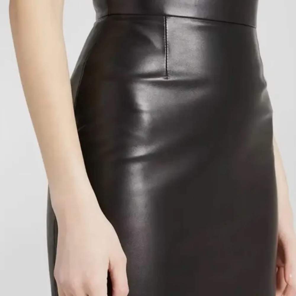 Elegant Black Faux Leather Skirt